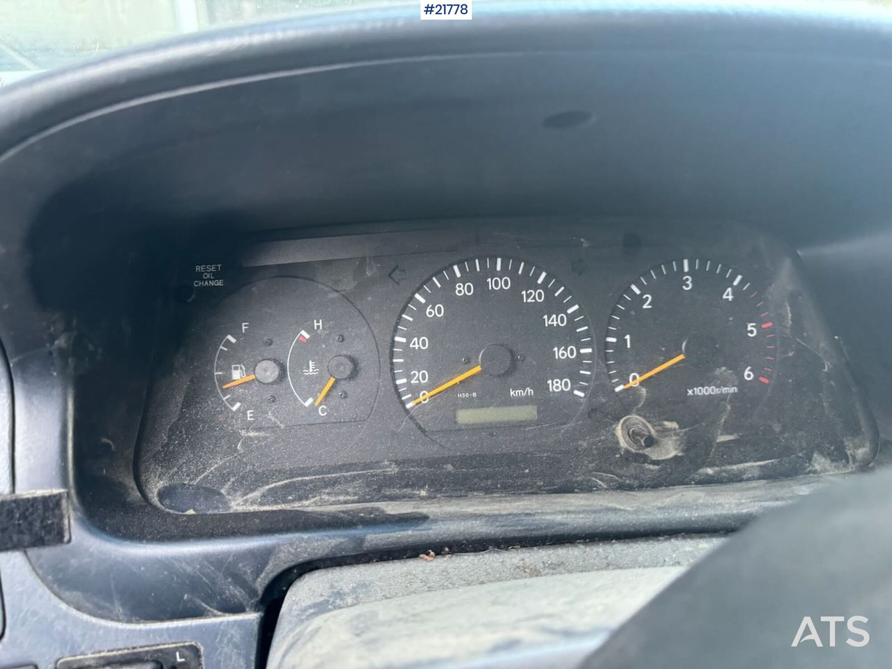 Panel van Toyota HIACE: picture 23