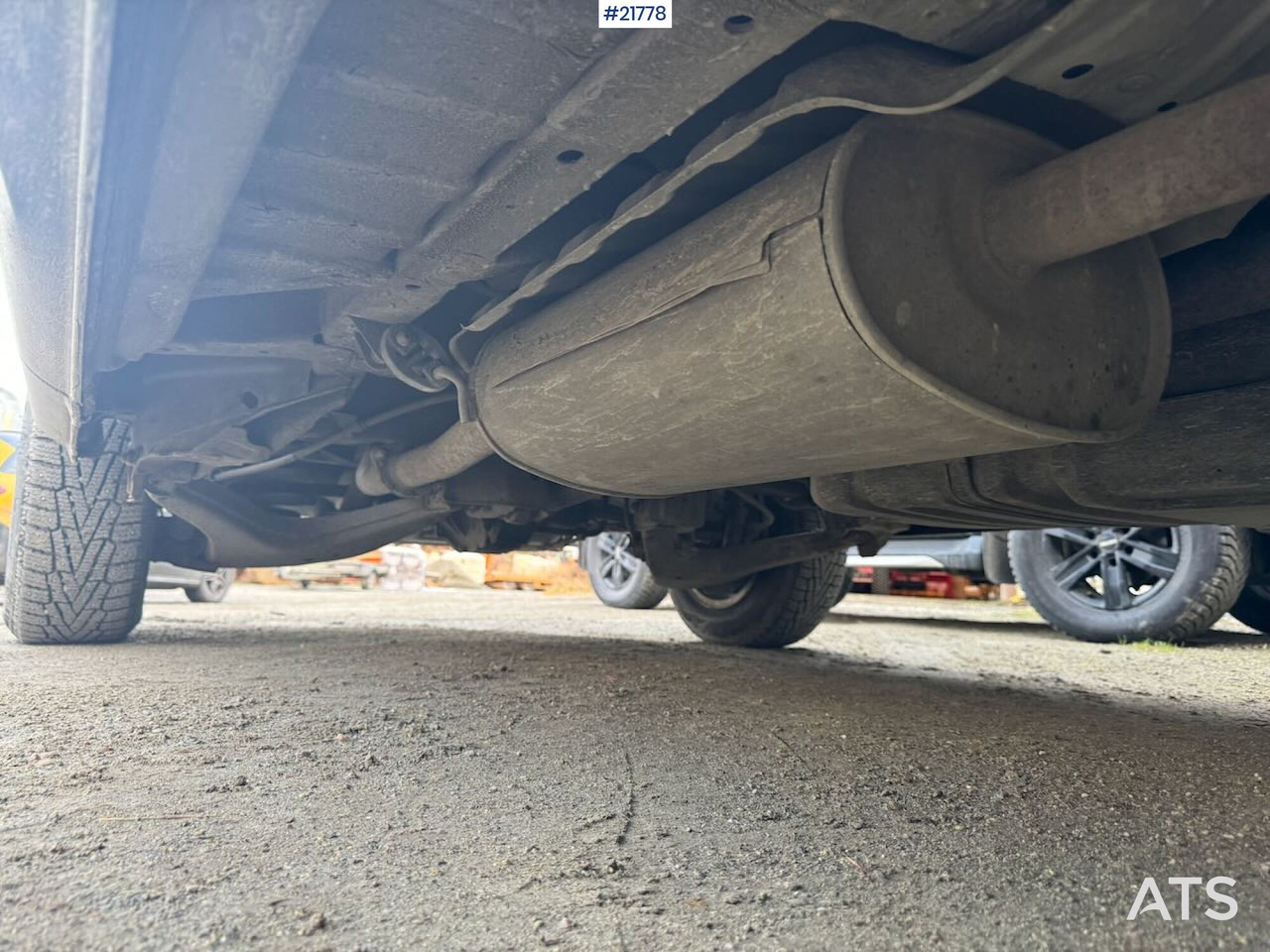 Panel van Toyota HIACE: picture 17