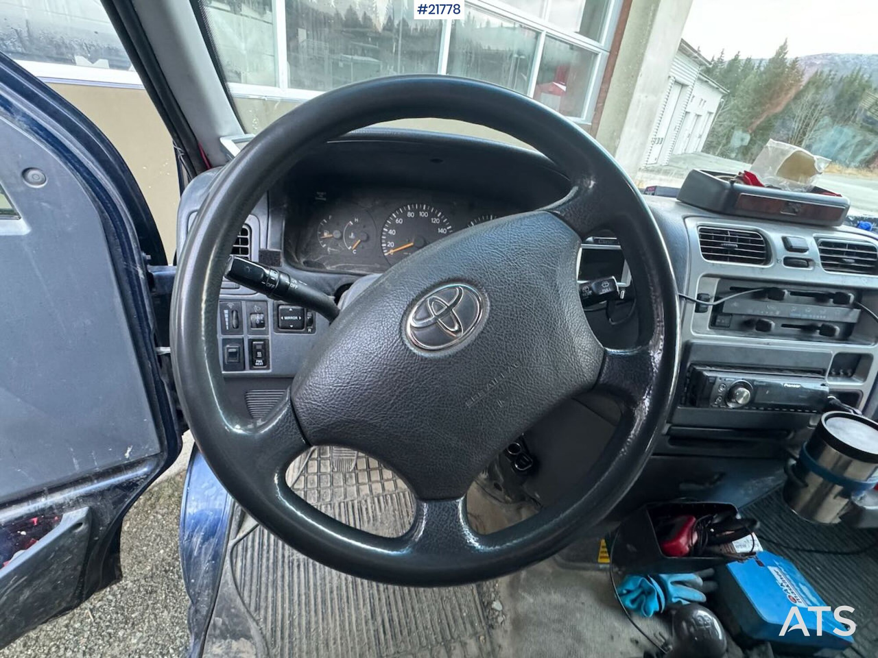 Panel van Toyota HIACE: picture 20