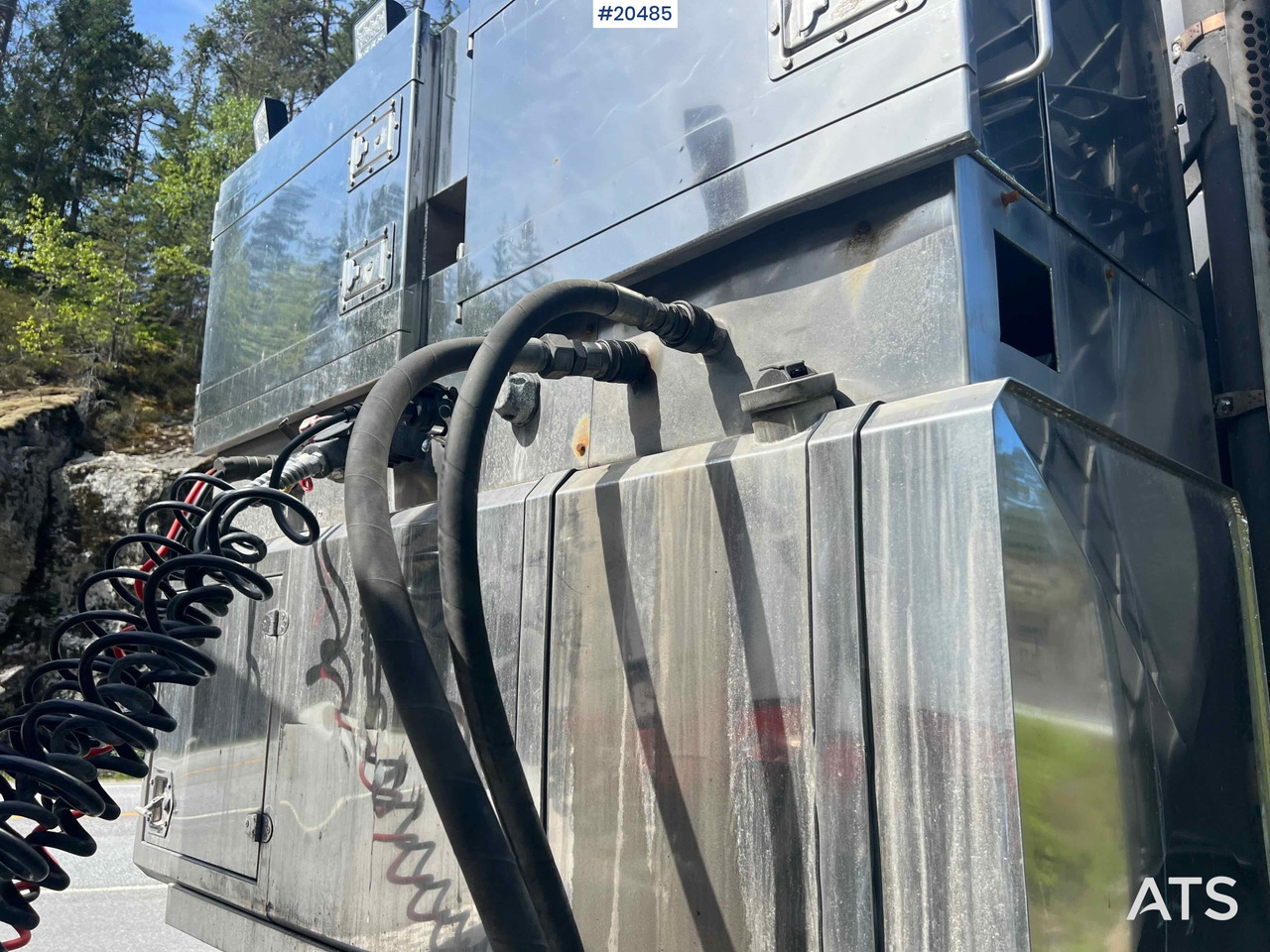 Tractor unit Scania R144: picture 34