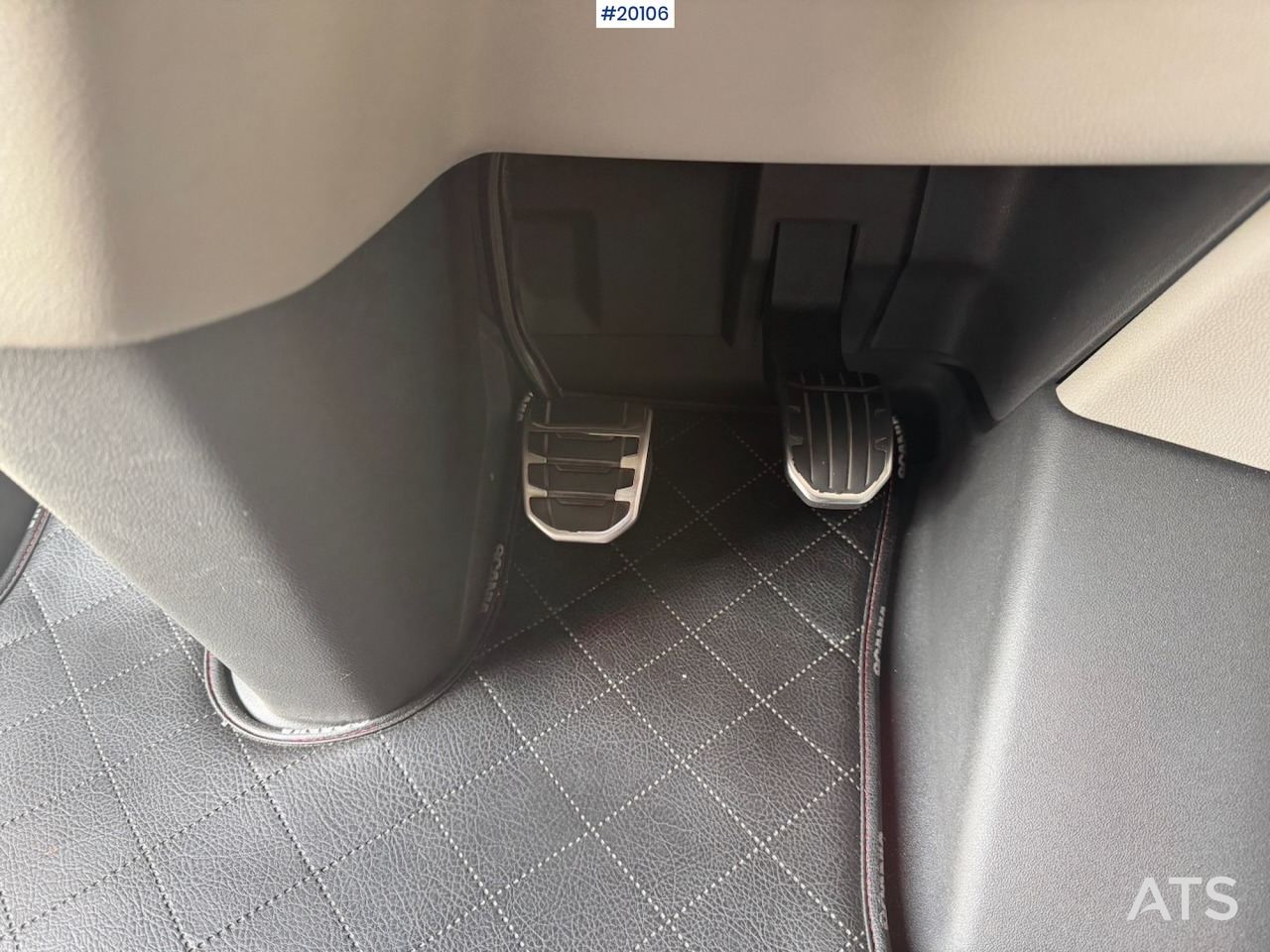Tractor unit Scania S590: picture 29