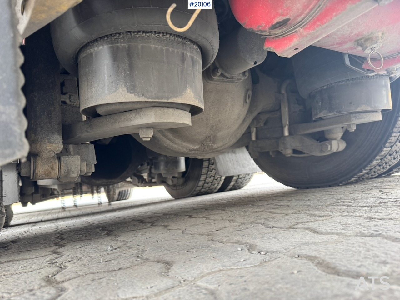 Tractor unit Scania S590: picture 15