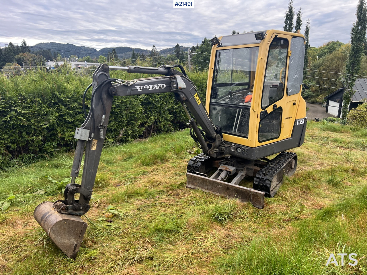 Volvo EC15B - Mini excavator: picture 1 Volvo EC15B - Mini excavator: picture 1