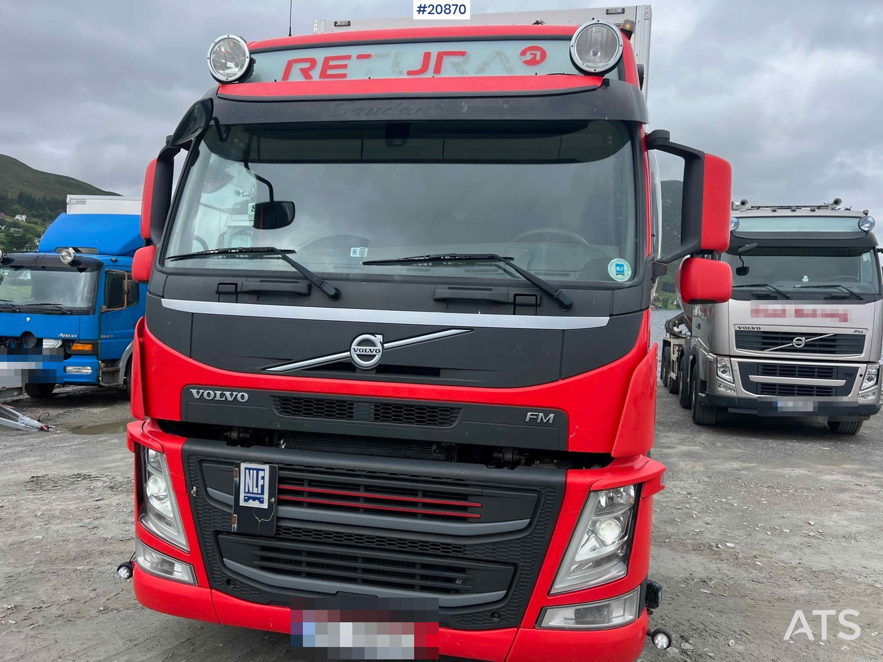 Volvo FM 330 - Box truck: picture 3 Volvo FM 330 - Box truck: picture 3