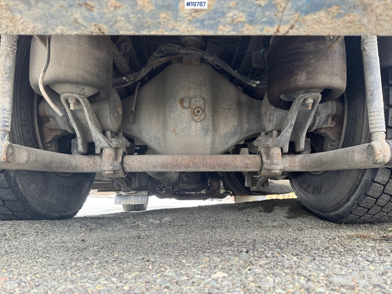 Skip loader truck Volvo FM300: picture 10