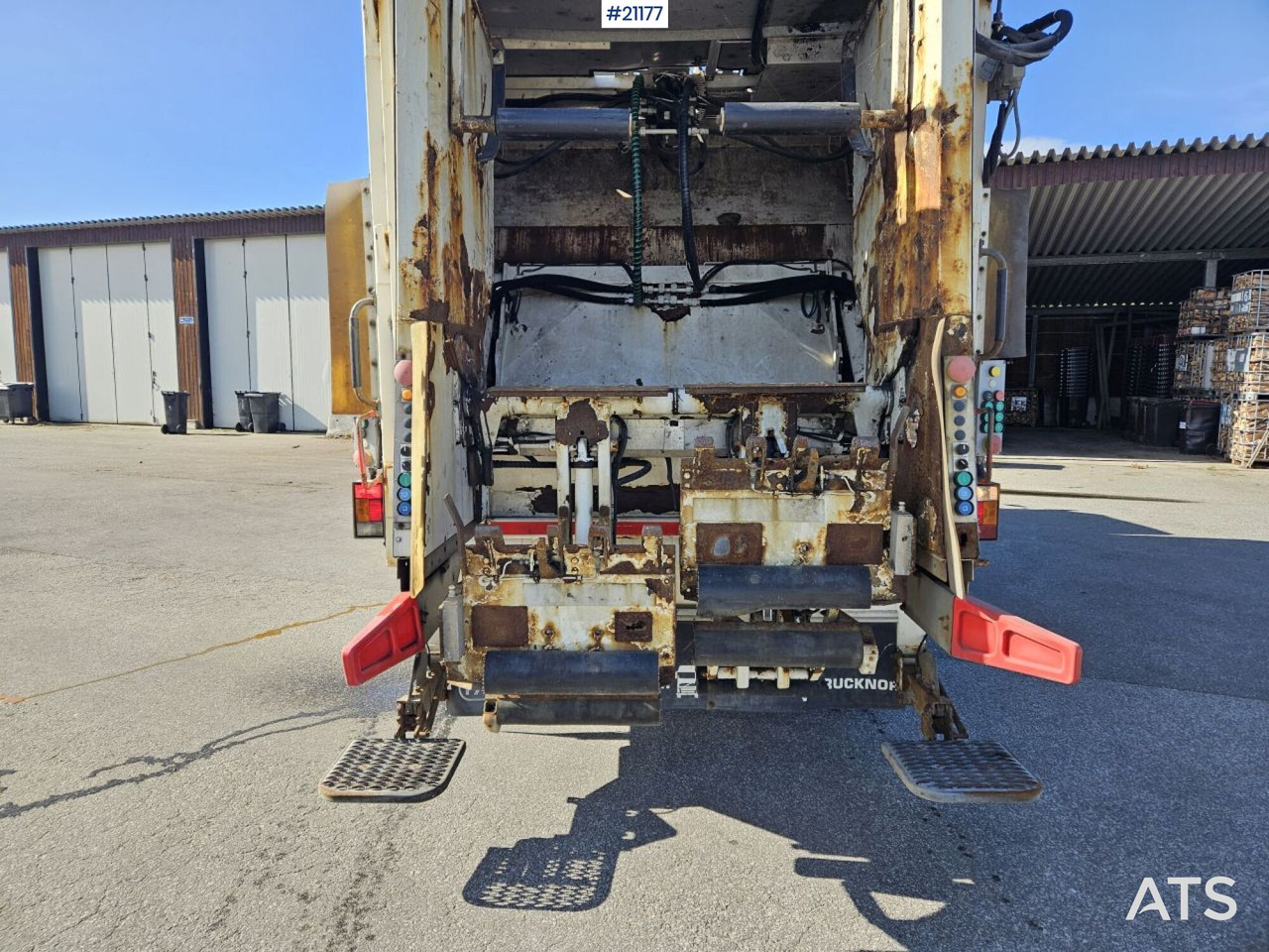 Volvo FM370 6x2 1-kammer komprimatorbil med Zoeller påbygg - Garbage truck: picture 4 Volvo FM370 6x2 1-kammer komprimatorbil med Zoeller påbygg - Garbage truck: picture 4