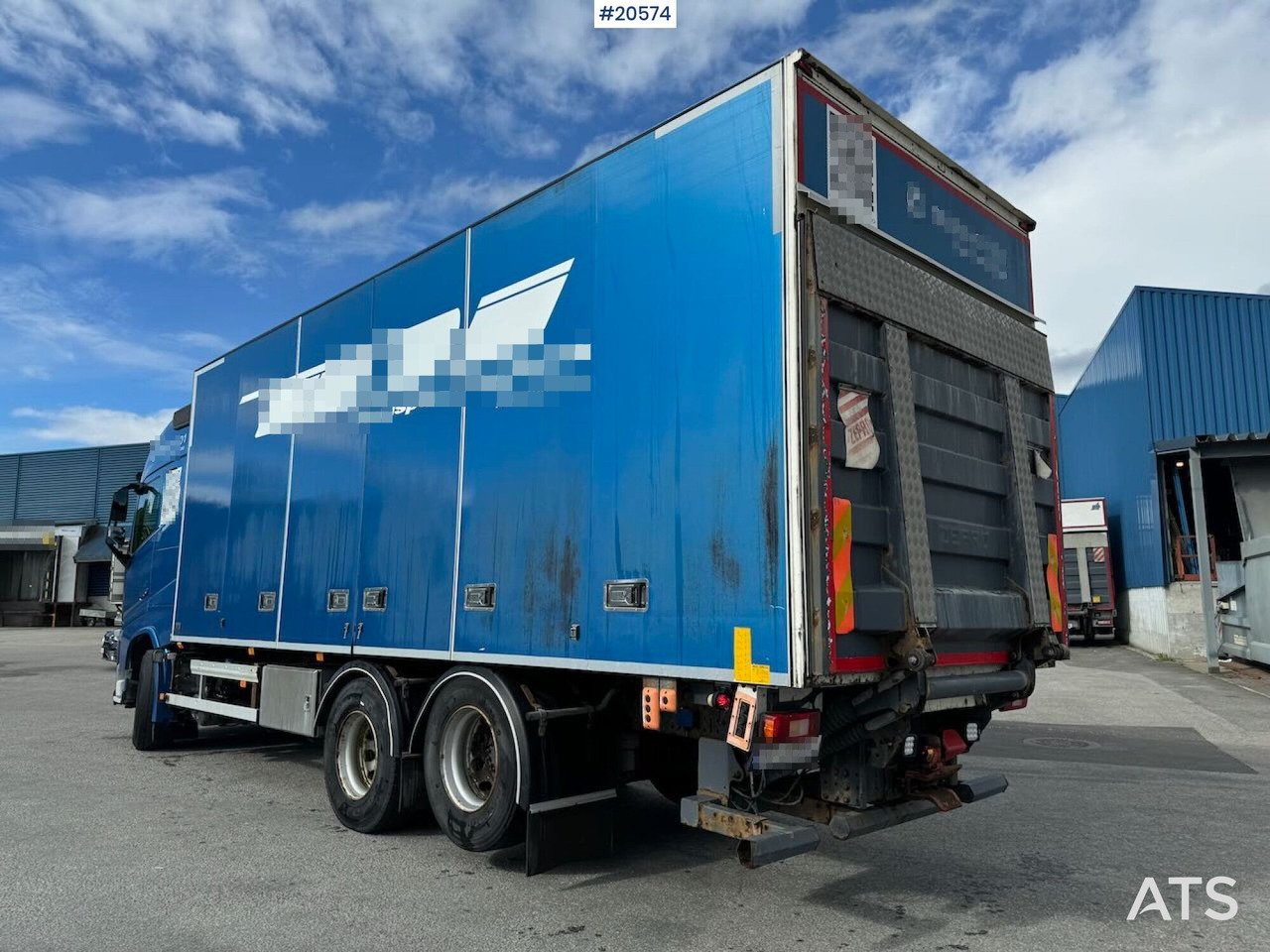 Volvo Fh540 6x2 skapbil m/ full sideåpning og lift - Box truck: picture 3 Volvo Fh540 6x2 skapbil m/ full sideåpning og lift - Box truck: picture 3