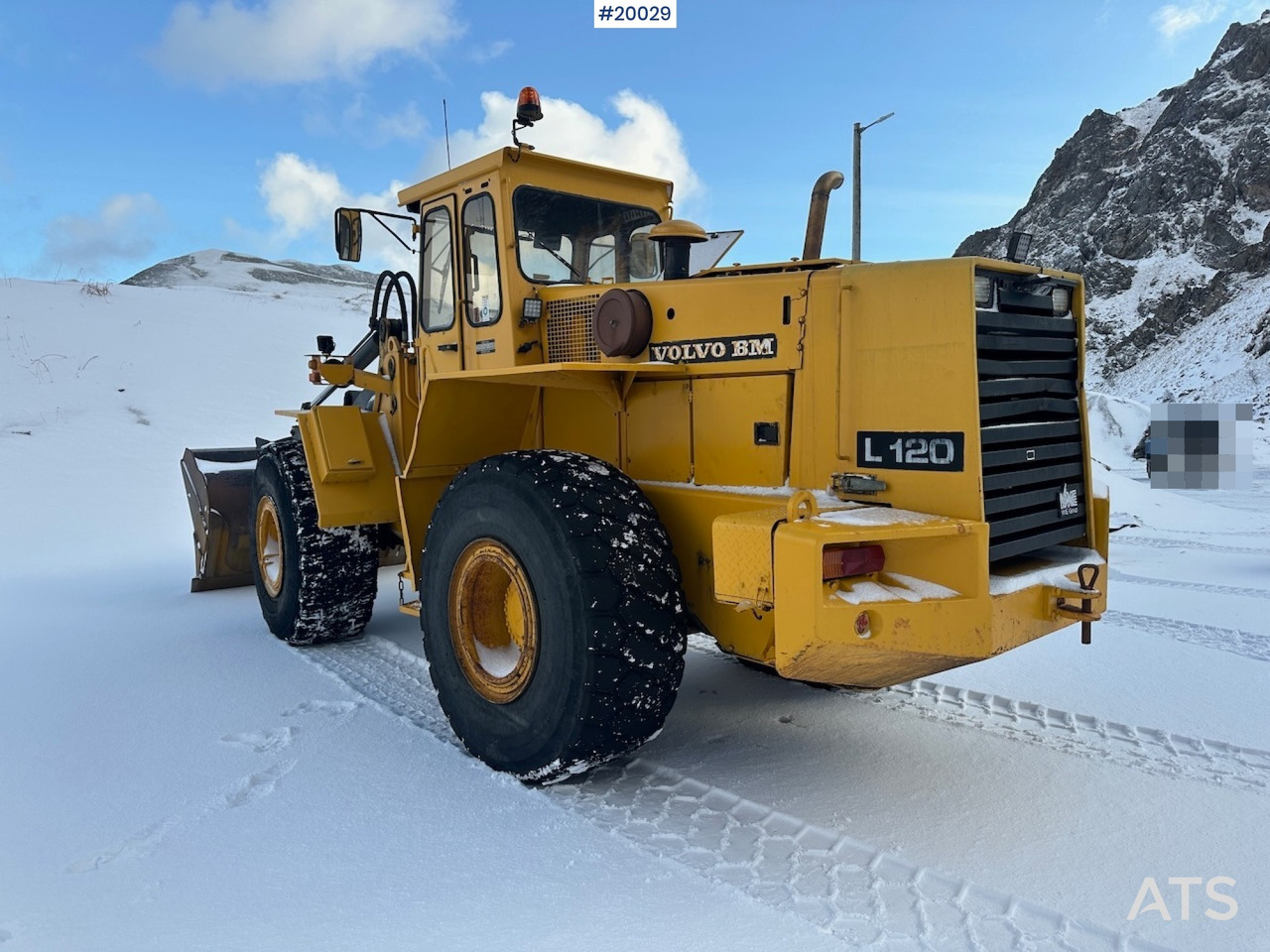 Volvo L120 - Wheel loader: picture 3 Volvo L120 - Wheel loader: picture 3