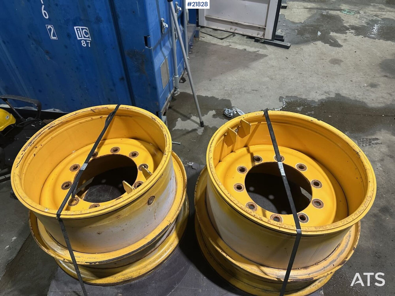 Volvo L60H - Rim for Construction machinery: picture 3 Volvo L60H - Rim for Construction machinery: picture 3