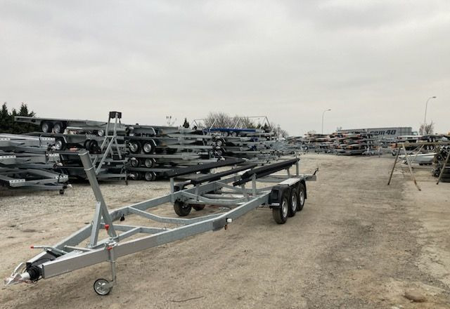 Boro Przyczepa PODŁODZIOWA 7,80M! - Boat trailer: picture 2 Boro Przyczepa PODŁODZIOWA 7,80M! - Boat trailer: picture 2