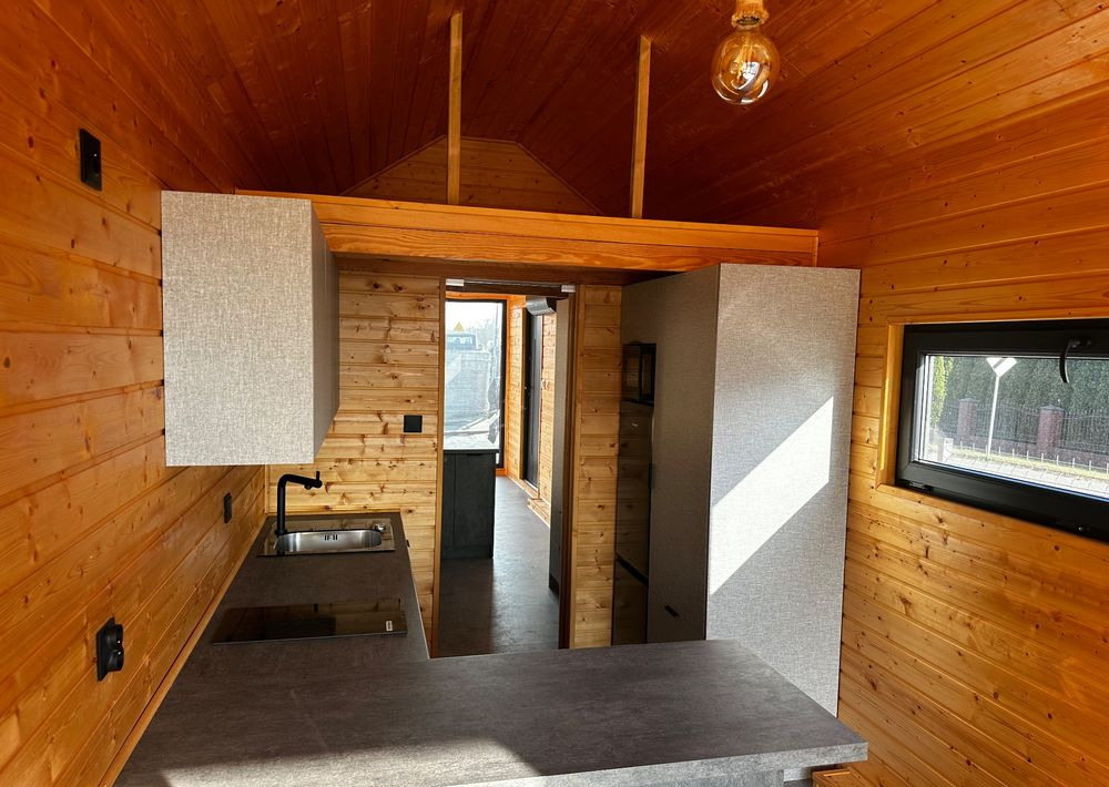 Camper Boro Drewniany DOMEK MOBILNY na przyczepie 7,5m x 2,5m: picture 8 Camper Boro Drewniany DOMEK MOBILNY na przyczepie 7,5m x 2,5m: picture 8