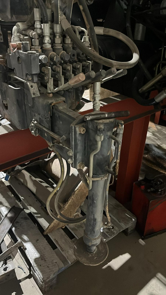 HIAB 027 - Loader crane: picture 3 HIAB 027 - Loader crane: picture 3