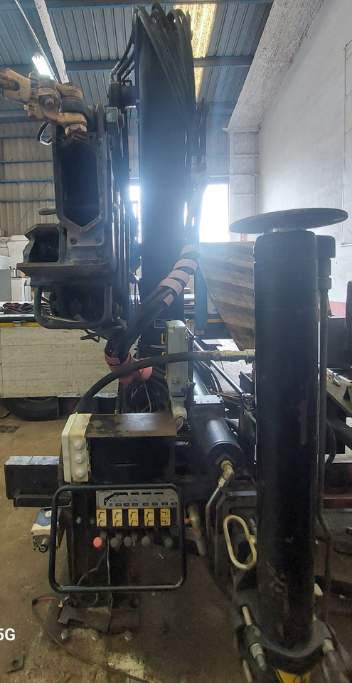 HIAB 095 - Loader crane: picture 3 HIAB 095 - Loader crane: picture 3