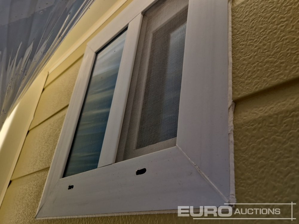 20' Expandable Tiny House, incl. terrace, house canopy, shower, complete bathroom - Shipping container: picture 4 20' Expandable Tiny House, incl. terrace, house canopy, shower, complete bathroom - Shipping container: picture 4