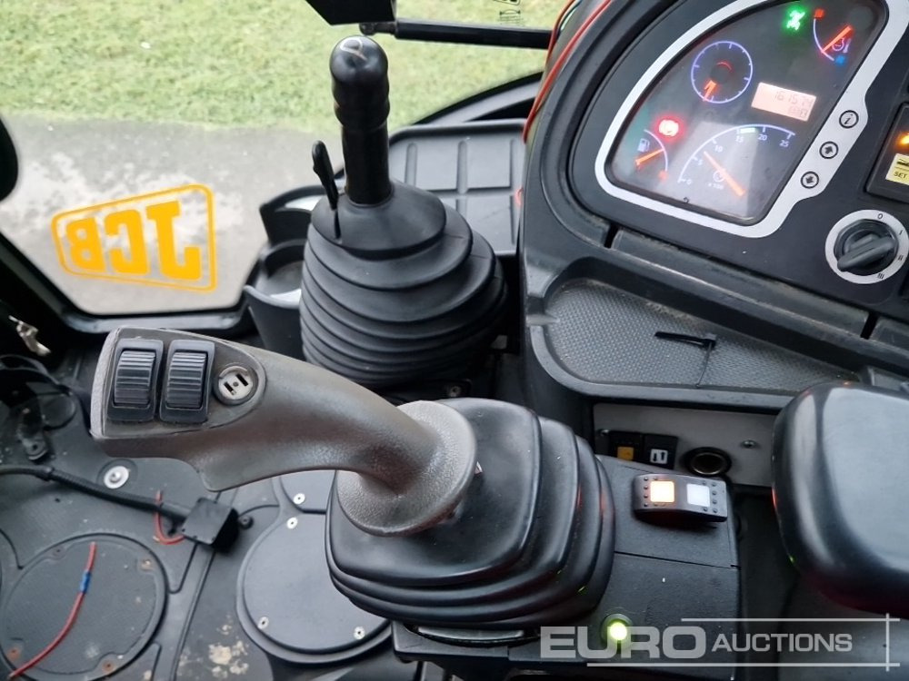 Backhoe loader 2010 JCB 4CX: picture 35