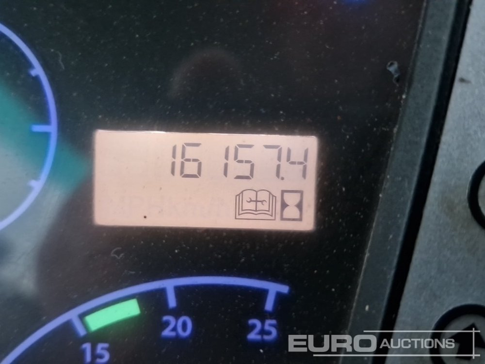 Backhoe loader 2010 JCB 4CX: picture 38