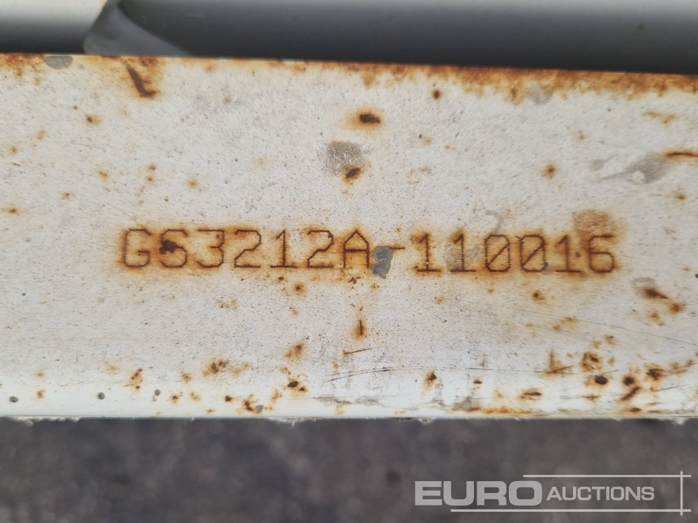 Scissor lift 2012 Genie GS-3232: picture 14