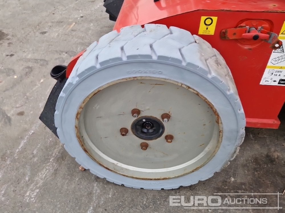 Aerial platform 2012 Manitou 170AETJ Articulated Boom Lift, 16.9m Working Height, 200kg Platform Capacity, Non Marking Tyres: picture 11 Aerial platform 2012 Manitou 170AETJ Articulated Boom Lift, 16.9m Working Height, 200kg Platform Capacity, Non Marking Tyres: picture 11