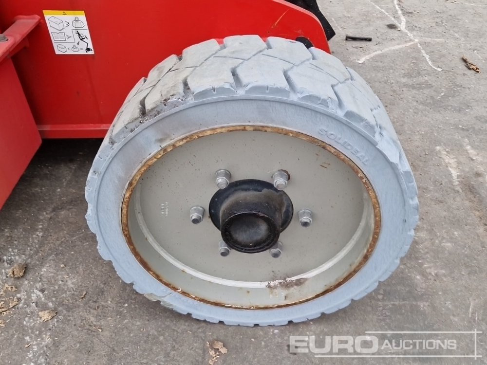 Aerial platform 2012 Manitou 170AETJ Articulated Boom Lift, 16.9m Working Height, 200kg Platform Capacity, Non Marking Tyres: picture 8 Aerial platform 2012 Manitou 170AETJ Articulated Boom Lift, 16.9m Working Height, 200kg Platform Capacity, Non Marking Tyres: picture 8