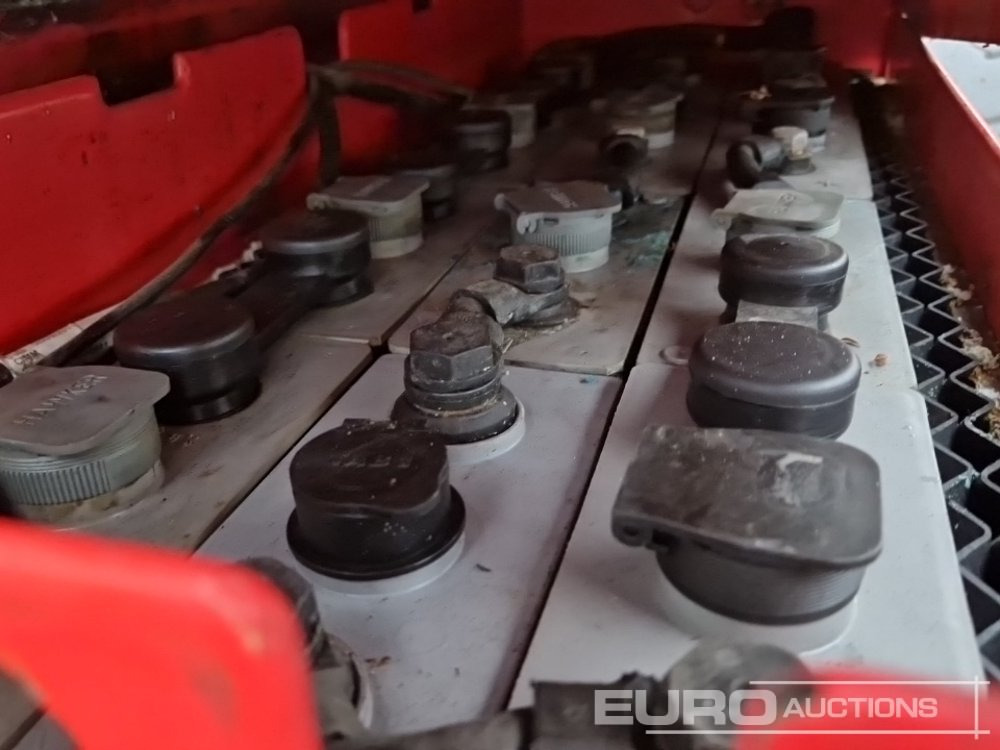 Aerial platform 2012 Manitou 170AETJ Articulated Boom Lift, 16.9m Working Height, 200kg Platform Capacity, Non Marking Tyres: picture 24 Aerial platform 2012 Manitou 170AETJ Articulated Boom Lift, 16.9m Working Height, 200kg Platform Capacity, Non Marking Tyres: picture 24