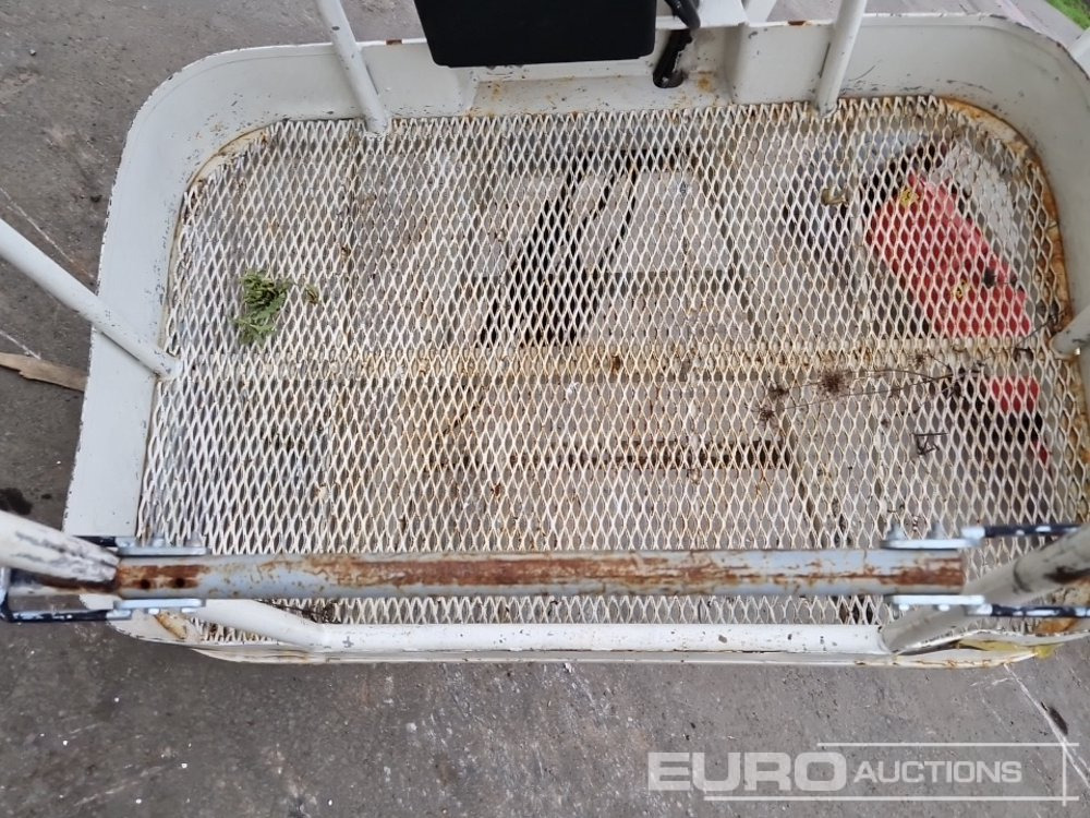 Aerial platform 2012 Manitou 170AETJ Articulated Boom Lift, 16.9m Working Height, 200kg Platform Capacity, Non Marking Tyres: picture 15 Aerial platform 2012 Manitou 170AETJ Articulated Boom Lift, 16.9m Working Height, 200kg Platform Capacity, Non Marking Tyres: picture 15