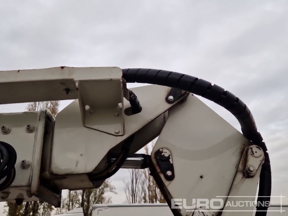 Aerial platform 2012 Manitou 170AETJ Articulated Boom Lift, 16.9m Working Height, 200kg Platform Capacity, Non Marking Tyres: picture 18 Aerial platform 2012 Manitou 170AETJ Articulated Boom Lift, 16.9m Working Height, 200kg Platform Capacity, Non Marking Tyres: picture 18