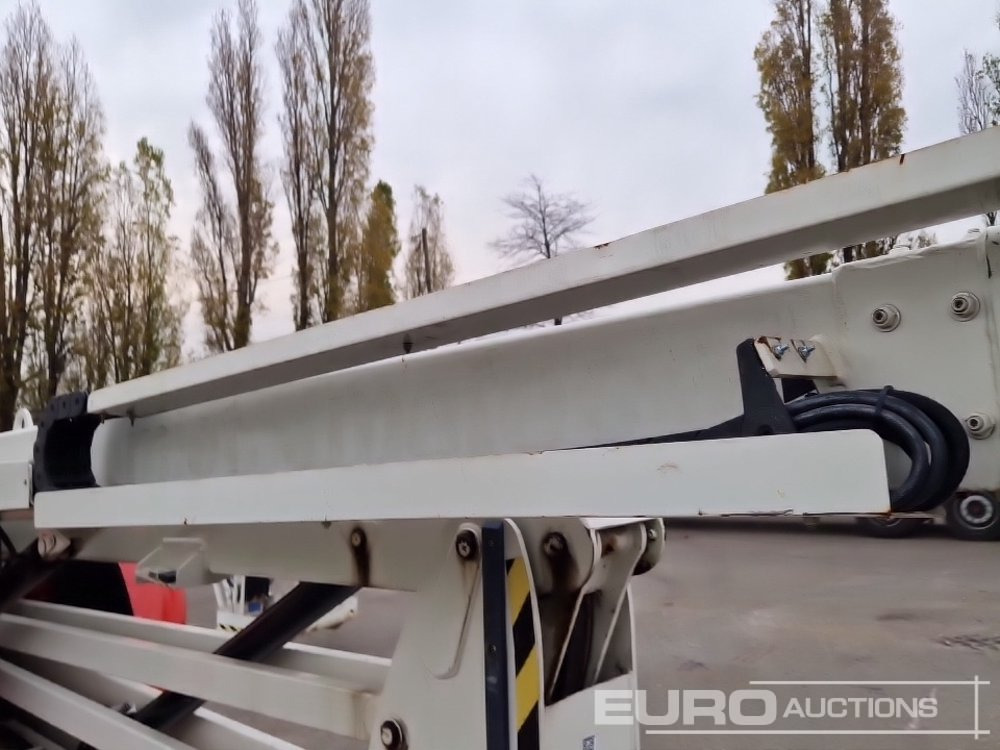 Aerial platform 2012 Manitou 170AETJ Articulated Boom Lift, 16.9m Working Height, 200kg Platform Capacity, Non Marking Tyres: picture 19 Aerial platform 2012 Manitou 170AETJ Articulated Boom Lift, 16.9m Working Height, 200kg Platform Capacity, Non Marking Tyres: picture 19