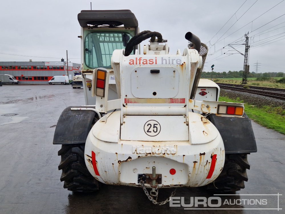 2013 Haulotte HTL4017 - Telescopic handler: picture 4 2013 Haulotte HTL4017 - Telescopic handler: picture 4