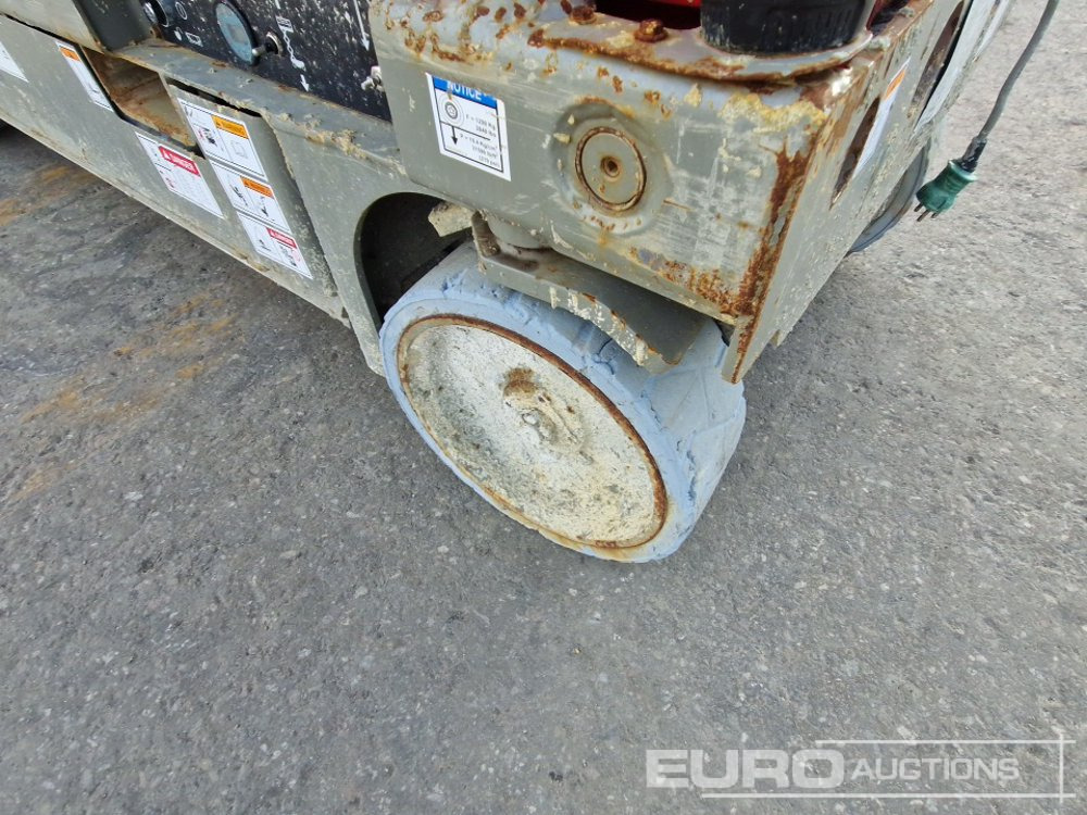 2014 Haulotte Compact 10N - Aerial platform: picture 5 2014 Haulotte Compact 10N - Aerial platform: picture 5