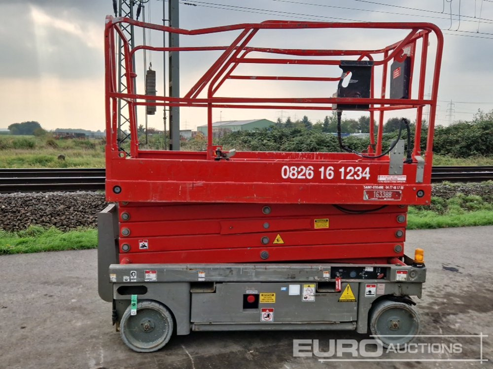 2014 Haulotte Compact 12 - Aerial platform: picture 2 2014 Haulotte Compact 12 - Aerial platform: picture 2