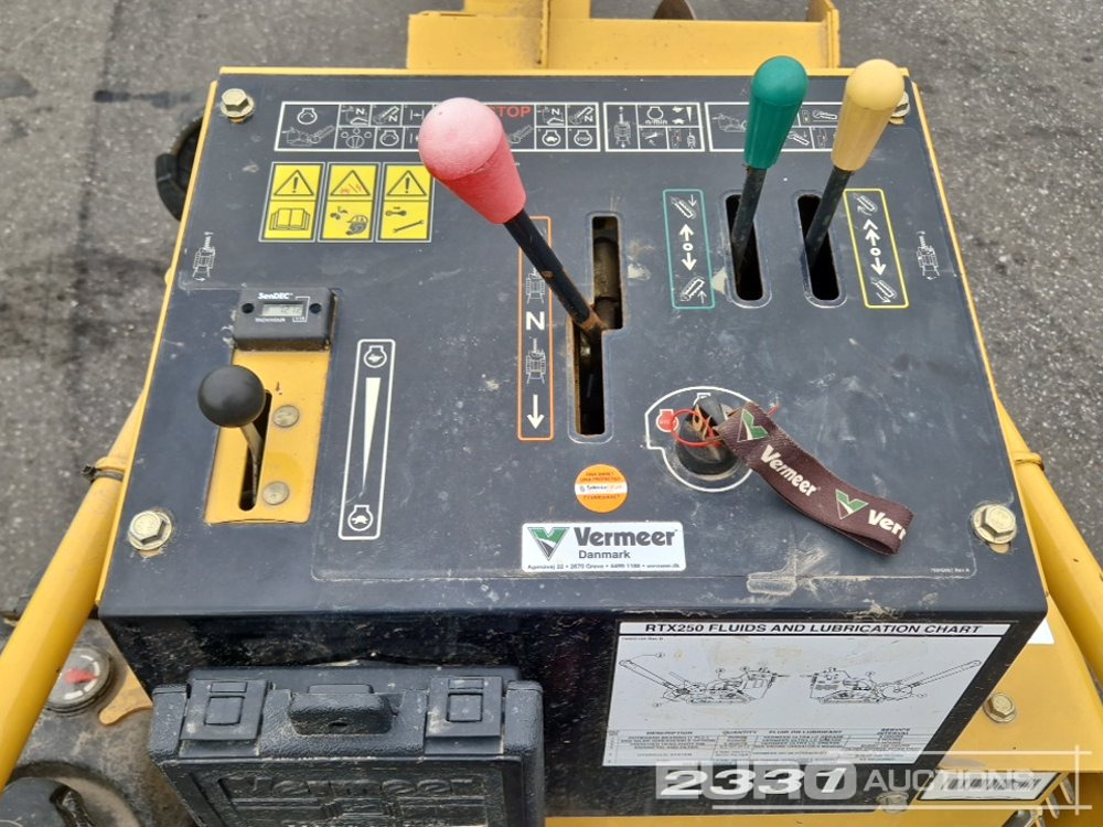 Trencher 2014 Vermeer RTX250: picture 18
