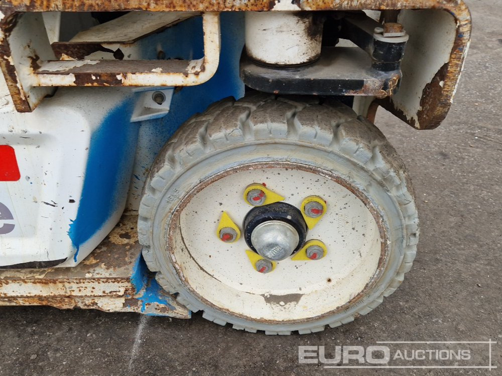 Vertical mast lift 2015 Haulotte Star 10: picture 9