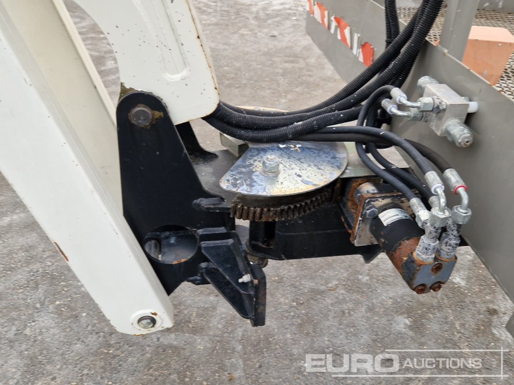 Aerial platform 2015 Niftylift HR28 Hybrid: picture 17