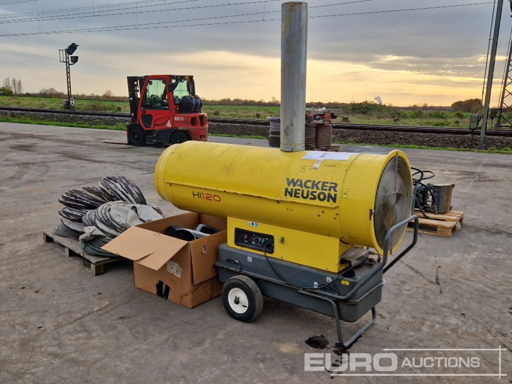 2016 Wacker Neuson HI 120 Space Heater with 2-Way Distributor and Heating Hoses - Construction equipment: picture 2 2016 Wacker Neuson HI 120 Space Heater with 2-Way Distributor and Heating Hoses - Construction equipment: picture 2