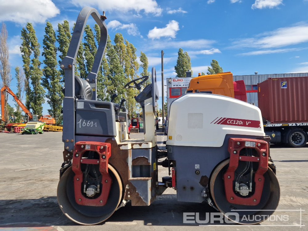 Roller 2018 Dynapac CC1200 VI: picture 7