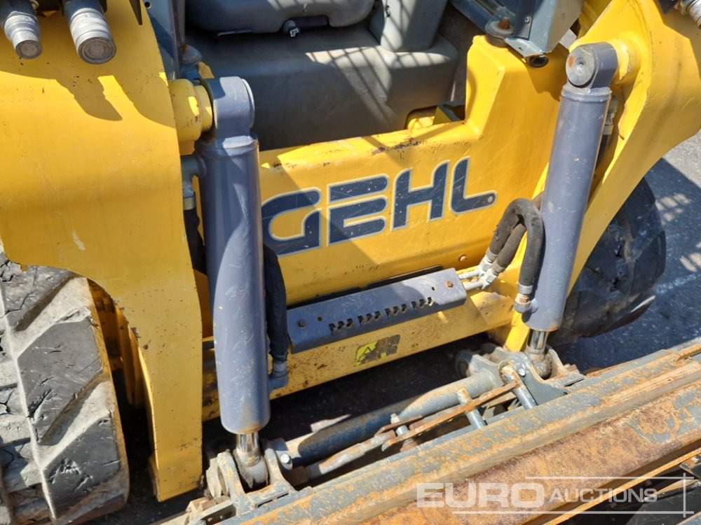 Skid steer loader 2018 Gehl RT165: picture 13