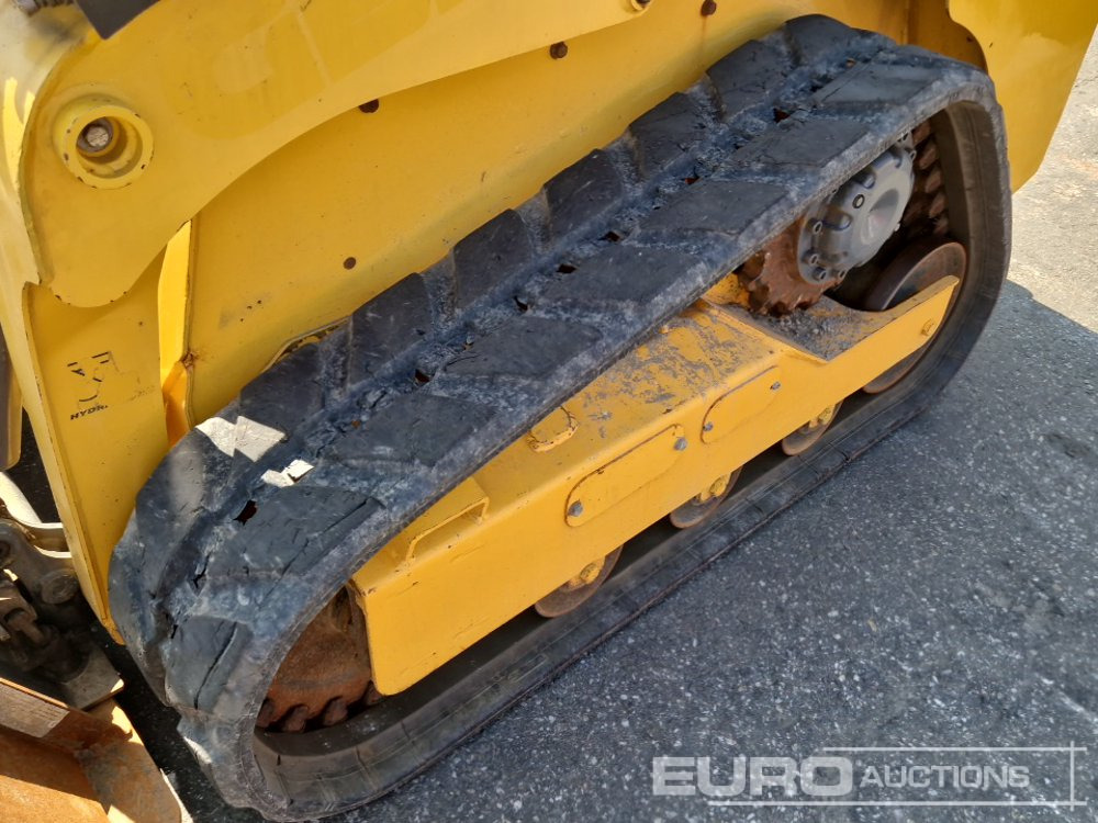 Skid steer loader 2018 Gehl RT165: picture 10