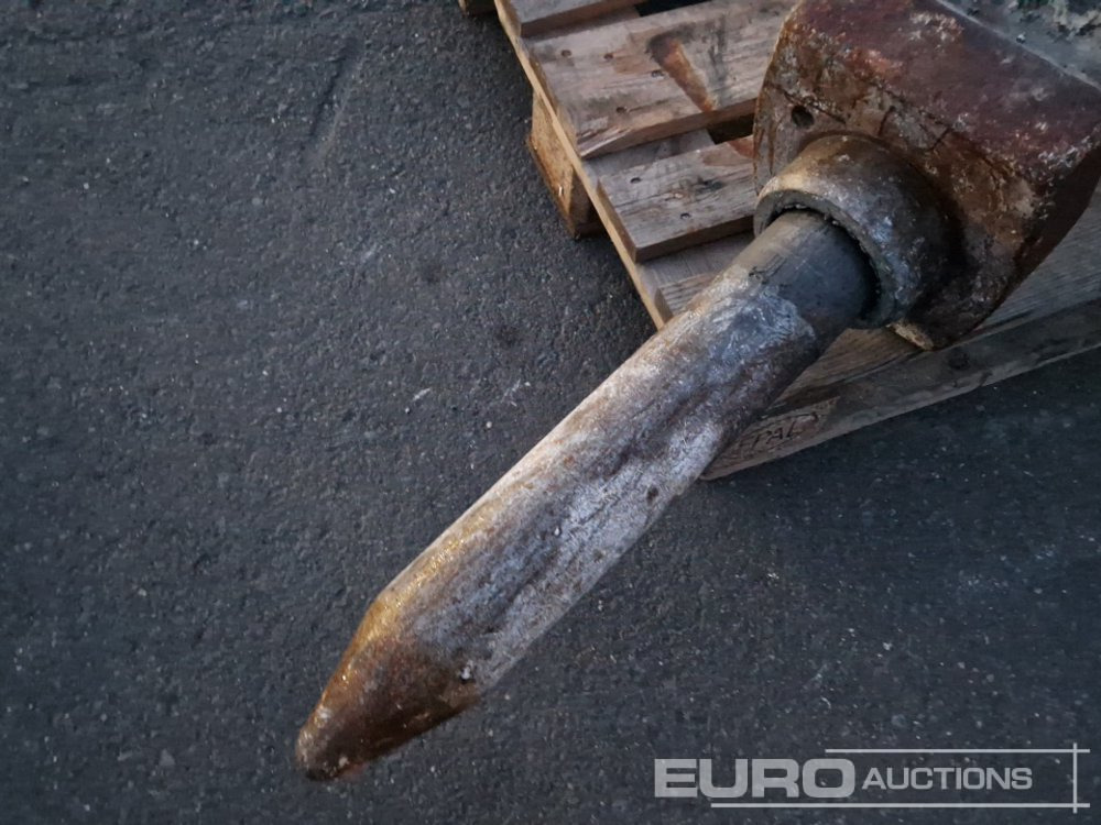 2019 Epiroc SB552 - Hydraulic hammer: picture 5 2019 Epiroc SB552 - Hydraulic hammer: picture 5