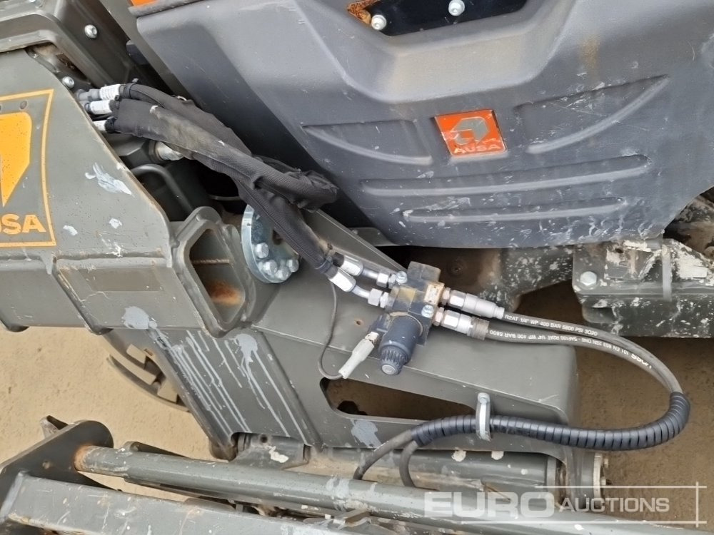 Telescopic handler 2021 Ausa T144H: picture 16