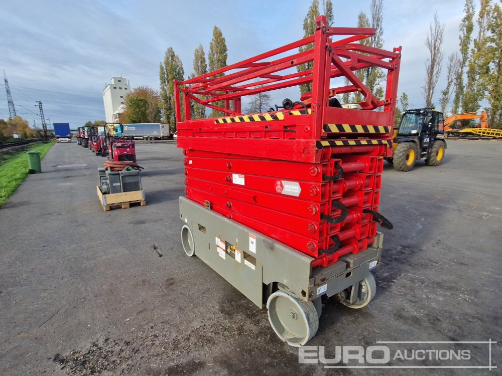 2021 X14 EN Electric Scissor Lift, 14m Working Height, 230kg Platform Capacity, Extending Deck, Non Marking Tyres - Scissor lift: picture 4 2021 X14 EN Electric Scissor Lift, 14m Working Height, 230kg Platform Capacity, Extending Deck, Non Marking Tyres - Scissor lift: picture 4