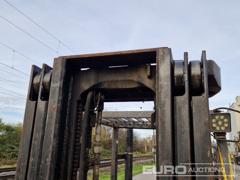 Forklift Hyster H3.00XM: picture 16