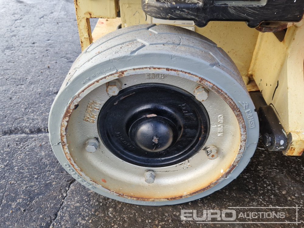 Scissor lift JLG 1930ES: picture 8