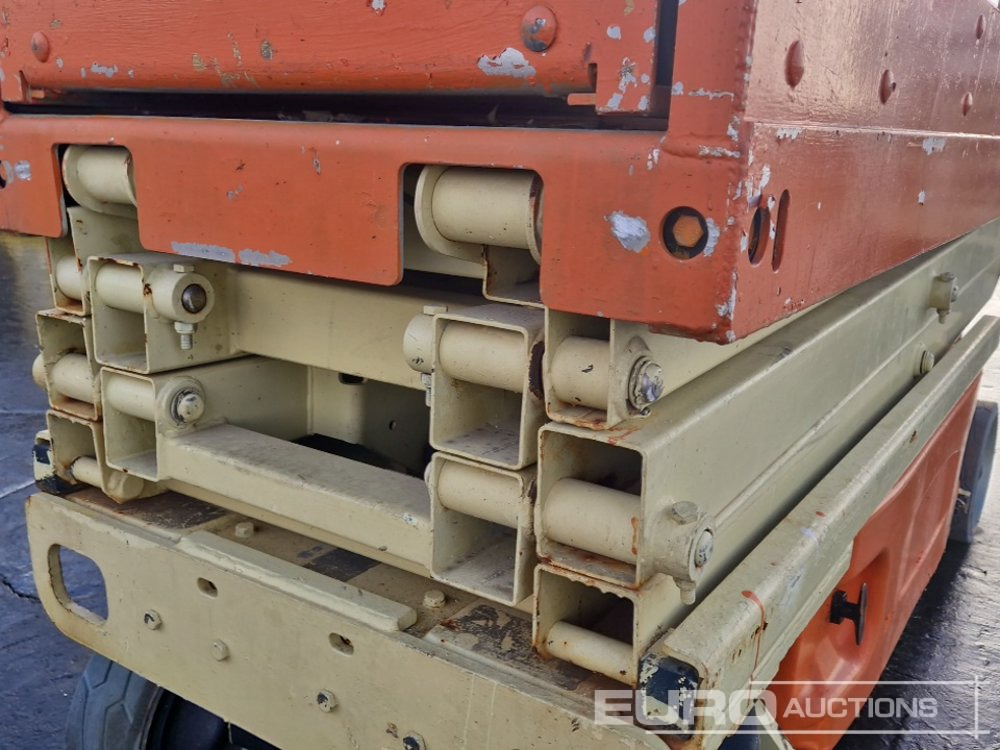 Scissor lift JLG 1930ES: picture 13