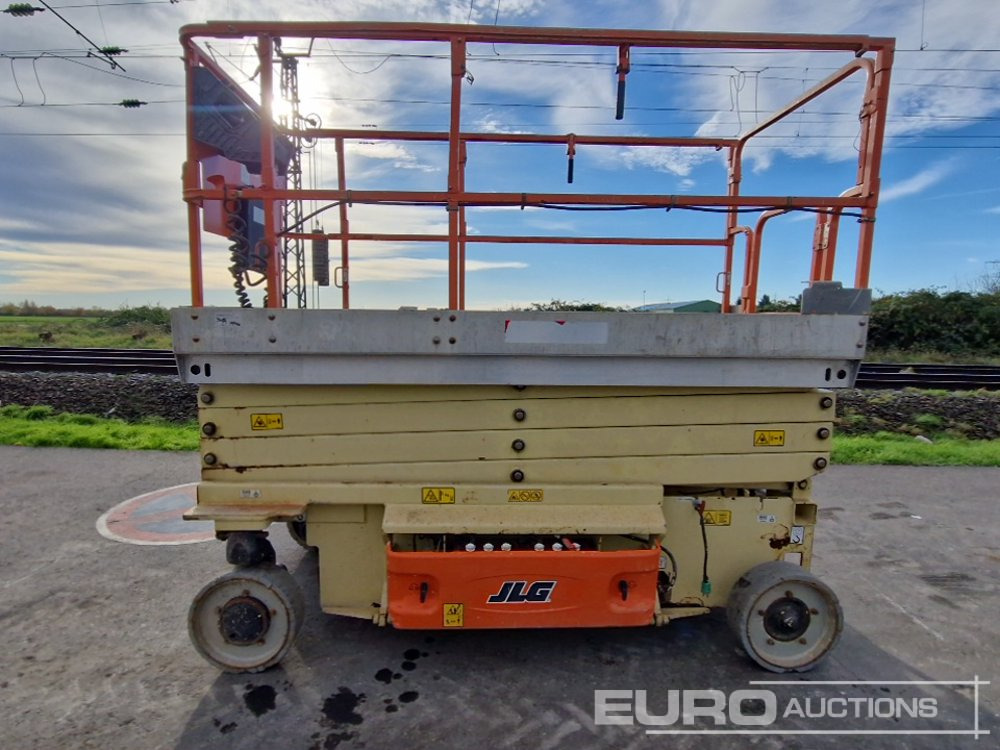 JLG 3246ES - Scissor lift: picture 2 JLG 3246ES - Scissor lift: picture 2