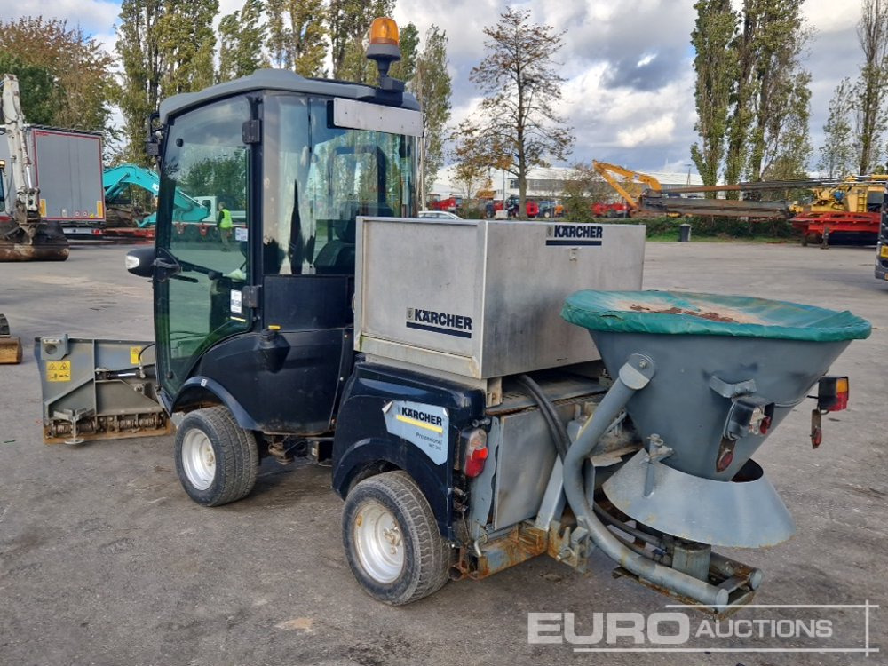 Kärcher Utility Vehicle with Snow Blade, Spreader - Snow removal vehicle: picture 3 Kärcher Utility Vehicle with Snow Blade, Spreader - Snow removal vehicle: picture 3