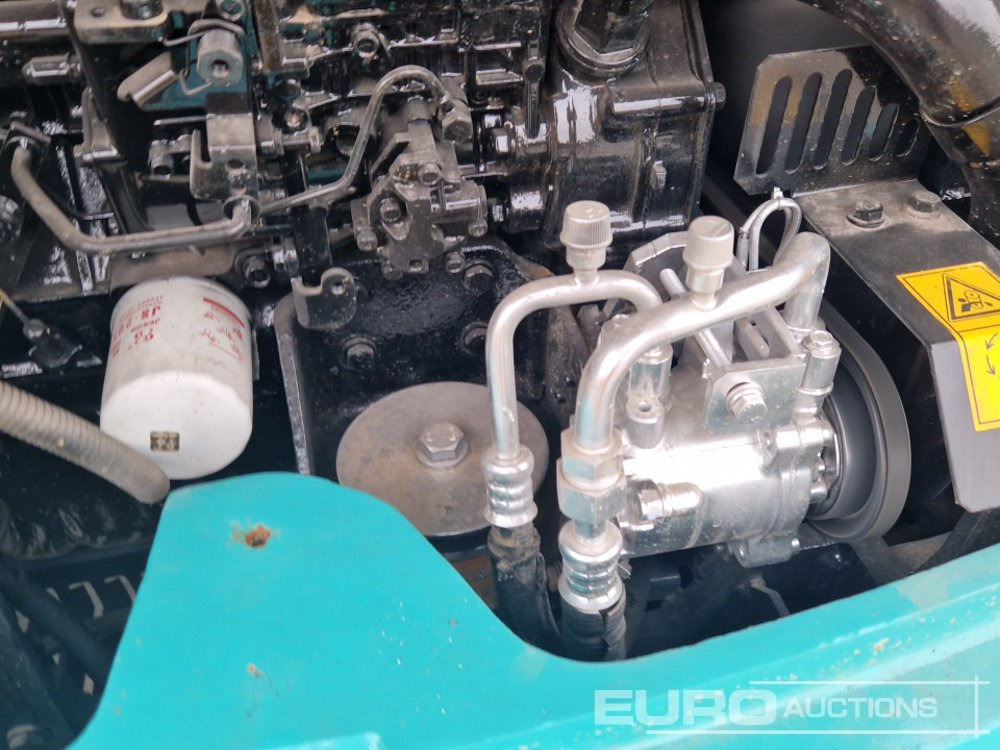 Mini excavator Kobelco SK60-10: picture 17