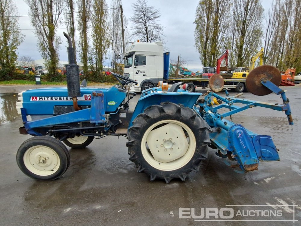 Mitsubishi D2350 - Compact tractor: picture 2 Mitsubishi D2350 - Compact tractor: picture 2