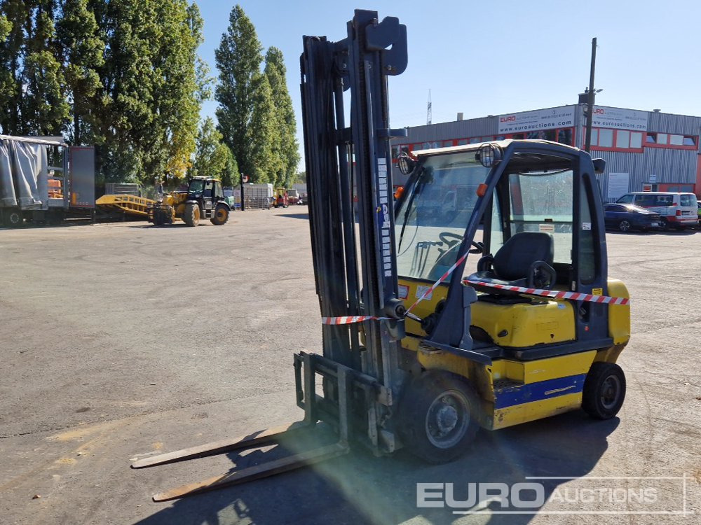 Nissan FD02A250 - Diesel forklift: picture 1 Nissan FD02A250 - Diesel forklift: picture 1