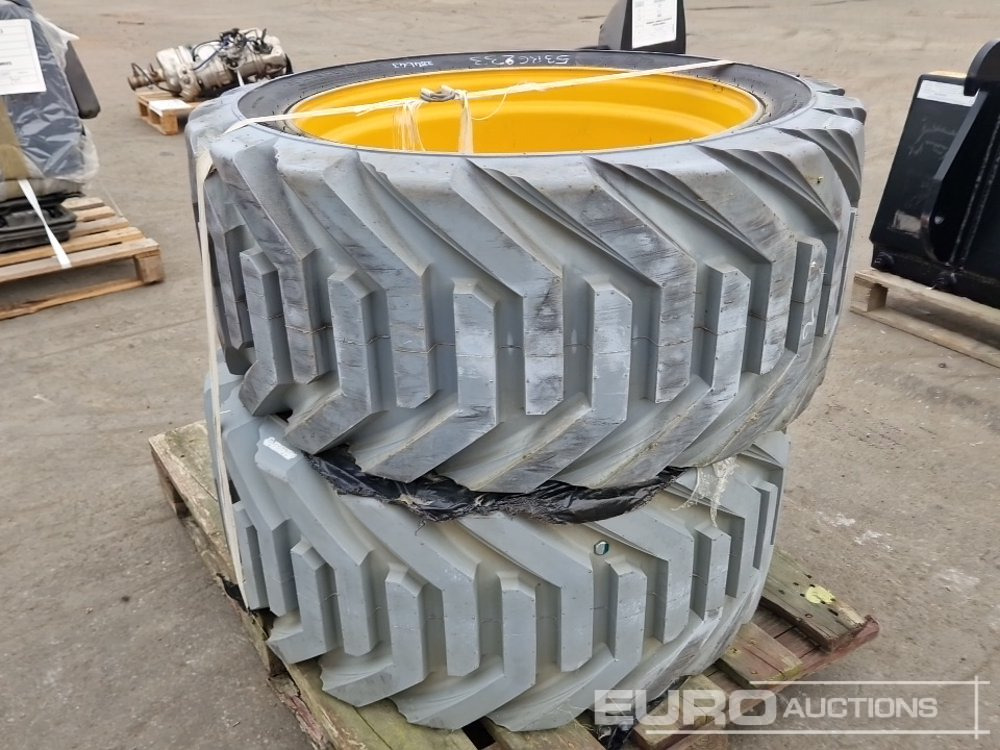 Outrigger 36x15 Non Marking Manlift Tyres on Rims to suit Manitou 160/180ATJ (2 of) - Tire: picture 2 Outrigger 36x15 Non Marking Manlift Tyres on Rims to suit Manitou 160/180ATJ (2 of) - Tire: picture 2