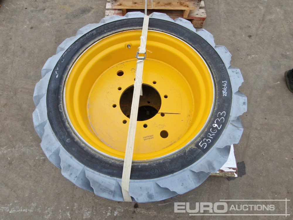 Outrigger 36x15 Non Marking Manlift Tyres on Rims to suit Manitou 160/180ATJ (2 of) - Tire: picture 5 Outrigger 36x15 Non Marking Manlift Tyres on Rims to suit Manitou 160/180ATJ (2 of) - Tire: picture 5